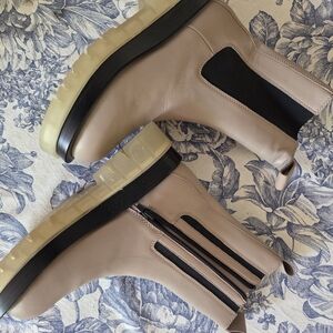 Jeffrey Campbell Tanked Platform Chelsea Boots — Size 6